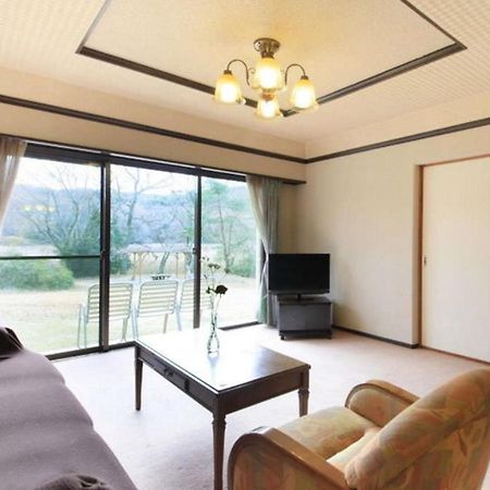 Izu Ippeki Lake Lakeside Terrace Ito  Exterior photo